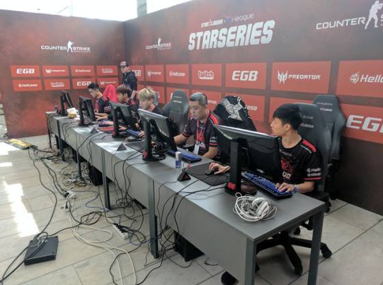 鼓励球员们 鼓励球员们